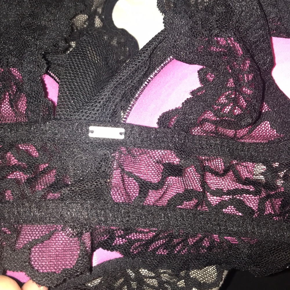 Lace bra - Picture 2 of 3
